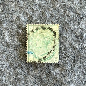 Great Britain Stamp - Scott # 64 - 1873 - Used Foxy Cancel / Very Fine Condition - General Issue - CV 120.00 - Lovely Rare Vintage Gem!