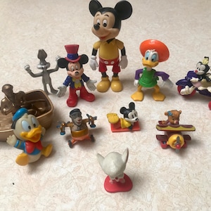 8 figurek Msc Disney Lot z lat 80. i 90. + kilka dodatków. Figurki są w dobrym stanie!