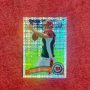 2011 Topps Chrome - Andy Dalton - No 51 - Rookie Card - Xfractor - O cartão está em perfeitas condições - New Orleans Saints - Gem!