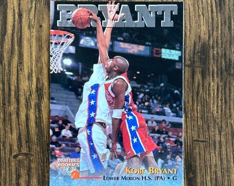 1996 Scoreboard Basketball Rookies - Kobe Bryant - Rookie Card No 15 - Mint/Prístine Condition - NBA Hall of Famer/Los Angeles Lakers Legend
