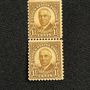US Stamp - Scott # 684 - 1 1/2 cent - Pair - MNH / VF - Warren G. Harding - General Issue - (1925-1930) - Sharp Pair! Vintage Xf Gems!