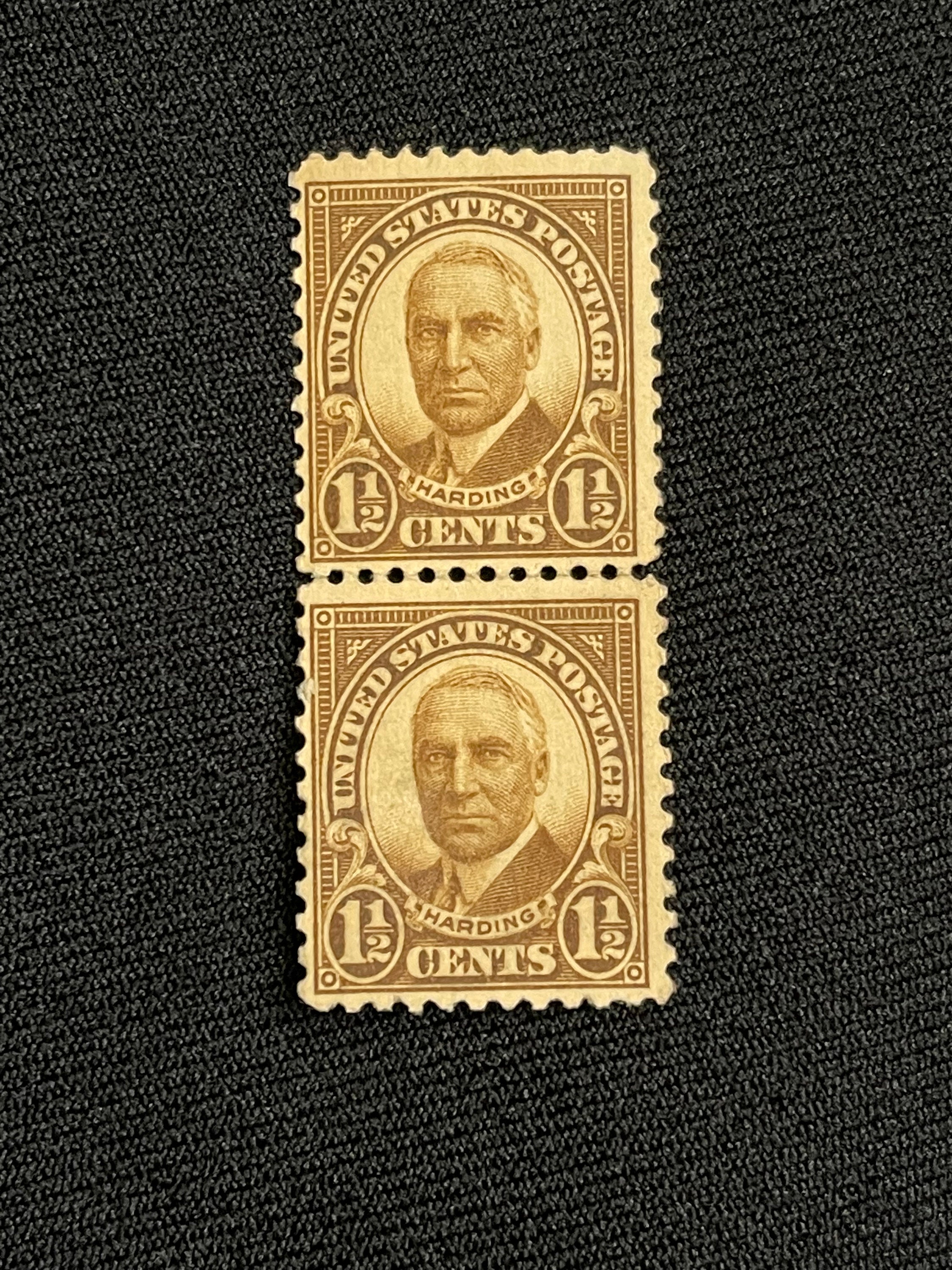 US Stamp - Scott # 684 - 1 1/2 Cent - Pair - MNH / VF - Warren G  display picture 1