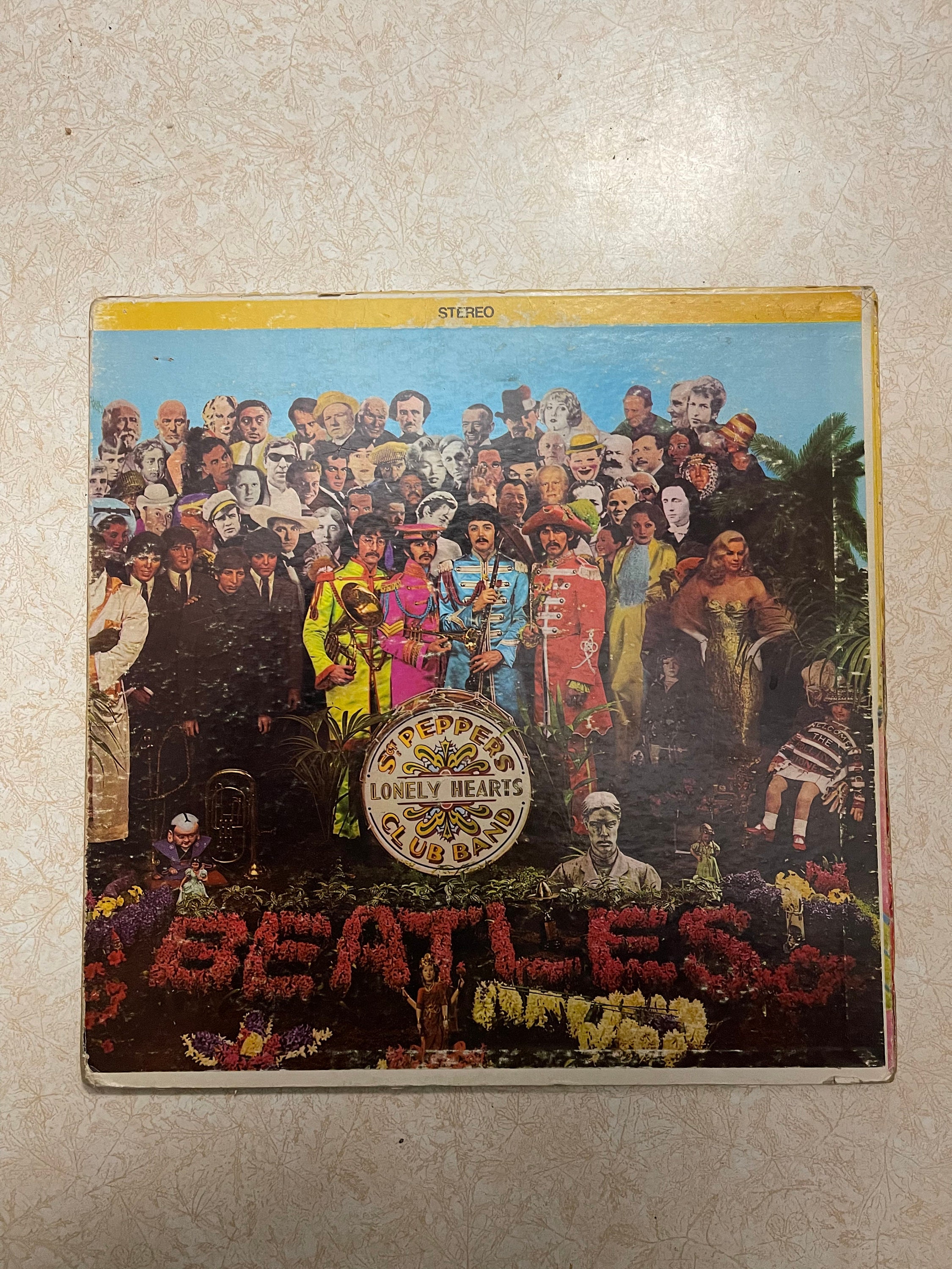 【LP】THE BEATLES　SGT.PEPPER'S LONELY HEAR Amazon.com: THE BEATLES SGT PEPPER'S LONELY HEARTS CLUB BAND