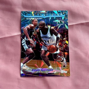 1999-00 - Topps Season's Best Gliders - Kevin Garnett - Carte de basket-ball - No. SB-11 - Parfait état / tranchant - Légende du Temple de la renommée de la NBA - Gemme !