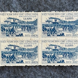 Blok 4 znaczków z Wietnamu - Scott # 29 - 1956 - 1500d - MOGH / Mennica - Powrót rządu z Północy do Hanoi - Wydanie ogólne - CV 260,00 - Rzadki klejnot!