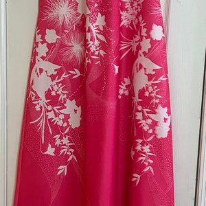 Exclusive of Decoration Women’s Dress - Pink and White Tropical Floral - Small - Full Length - 100% Polyester - RN 49763 - Rare Vintage Gem!
