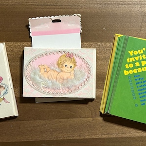 Vintage Het is een meisje! Aankondigings- en feestuitnodigingskaarten - Kies er 1 en laat me weten welke werkt! Prijs is voor één batch - Vintage edelstenen!