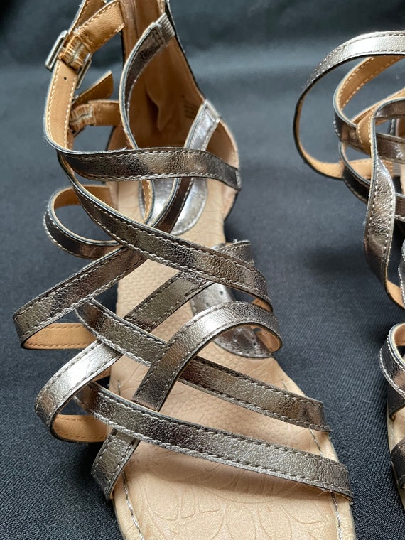 Low wedge sandals silver sales