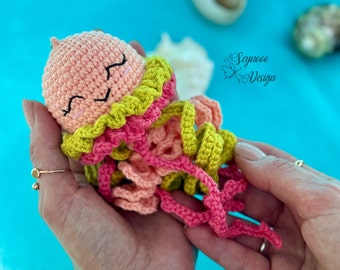 Crochet Jellyfish Keychain Pattern: Amigurumi Under the Sea (PDF Pattern)