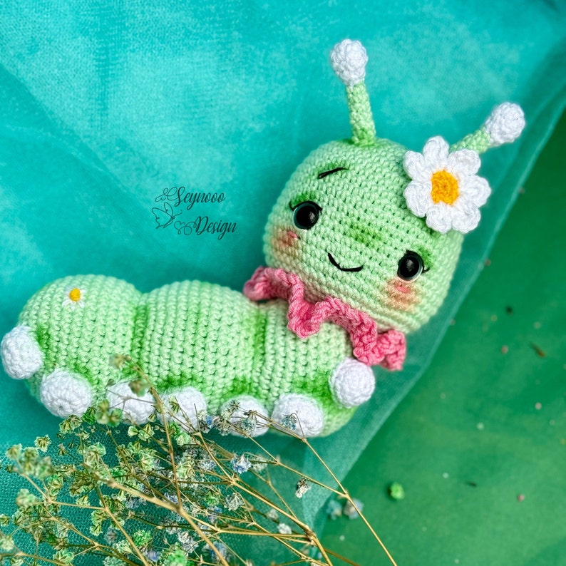 Crochet cute caterpillar pattern
