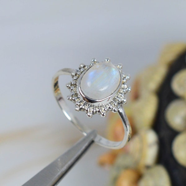 Rainbow Moonstone 925 Sterling Silver Ring