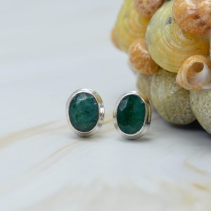 Green Emerald 925 Sterling Silver Faceted Stud Earring