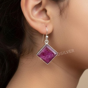 Boucles d'oreilles crochet faites main en argent sterling avec rubis : pierre de naissance de juillet