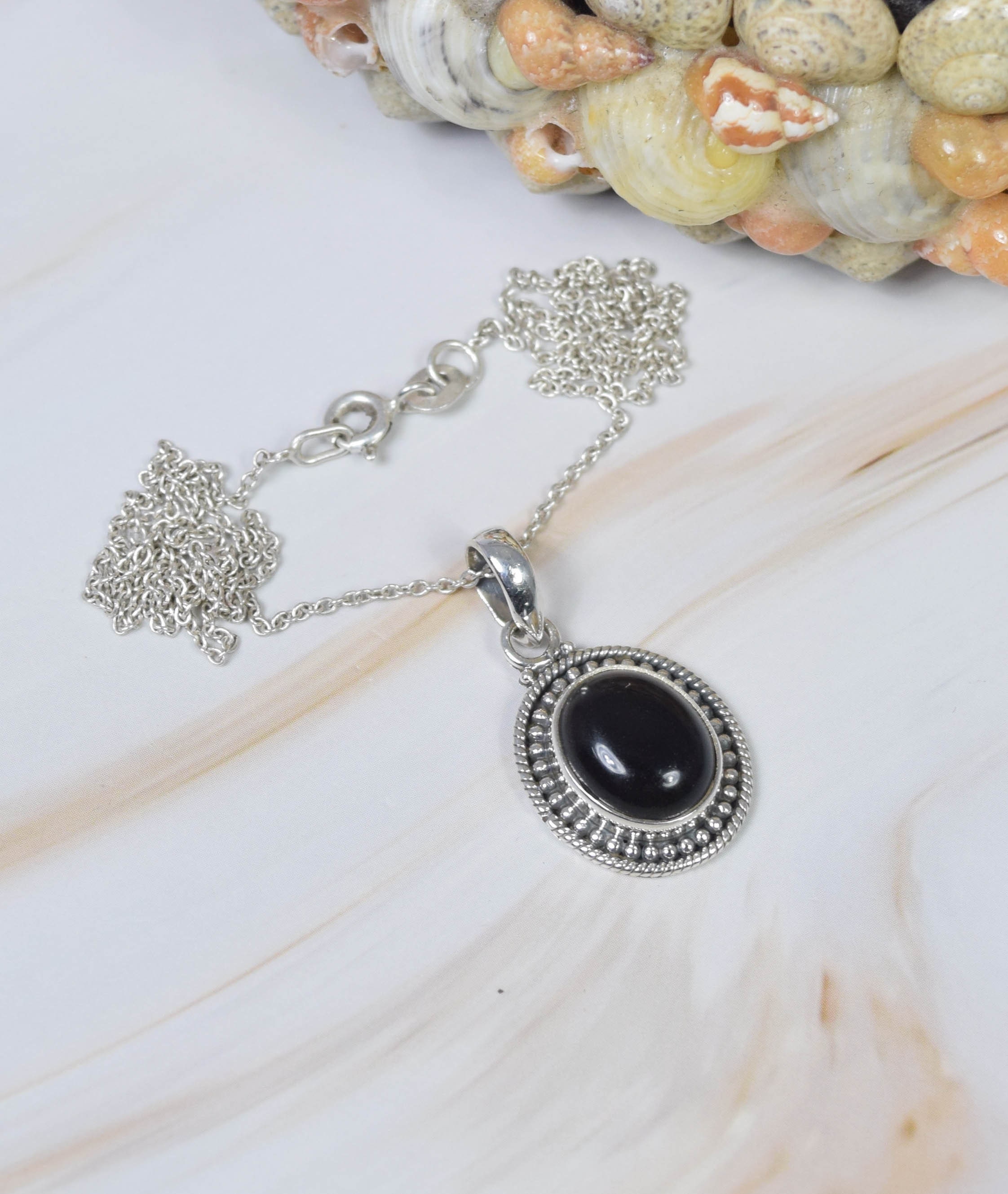 Black Onyx 925 Sterling Silver Gemstone Oval Shape Chain