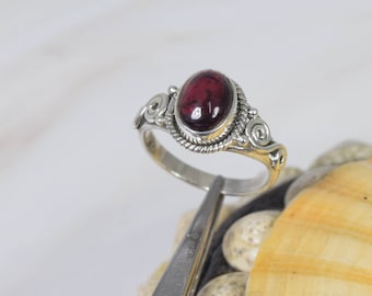 Red Garnet 925 Sterling Silver Oval Gemstone Ring ~ Designer Ring ~ Handmade Ring ~ Party Wear Ring ~ January Birthstone ~ Gift For Her