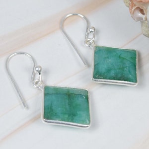 Green Emerald 925 Sterling Silver Gemstone Hook Earring, Elegant Earring, Handmade Jewelry, May Birthstone, Gift For Christmas