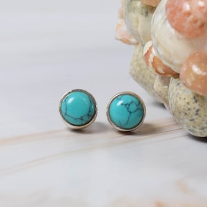 Blauw turkoois 925 sterlingzilveren edelsteen 1 paar oorknopjes ~ handgemaakte sieraden ~ ronde vorm ~ turkoois ~ cadeau voor kerst