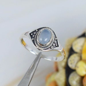 Blue Chalcedony 925 Sterling Silver Ring