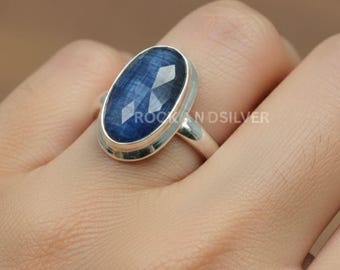 Handmade Oval Blue Kyanite Ring: 925 Sterling Silver Gemstone