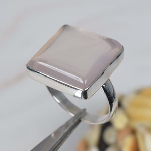 geschliffener Rosenquarz 925 Sterling Silber Edelstein Ring, handgemachter Schmuck, Januar Geburtsstein, Geschenk für Geburtstag, Ringgröße US- 10 / UK-T
