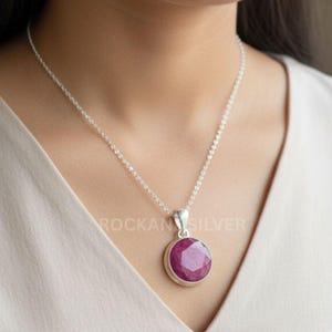 Handgemaakte robijnhanger: 925 sterlingzilveren edelsteenketting