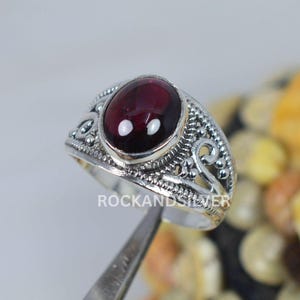 Red Garnet 925 Sterling Silver Gemstone Ring ~ Designer Ring ~ Oval Shape Handmade Ring ~ January Birthstone ~ Gift For Christmas