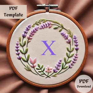 Patrón de bordado con monograma de lavanda, diseño floral bordado a mano con la letra X, plantilla PDF de corona botánica, elegante patrón de puntada del alfabeto