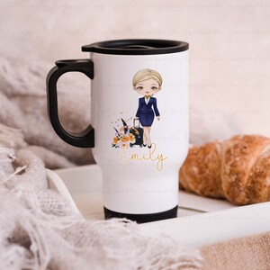 Flugbegleiter Reisebecher, personalisierte Flugbegleiter Geschenk, beste Freundin Geschenk, Stewardess Charakter Mädchen, Flugbegleiterin Becher, Reisemädchen Becher