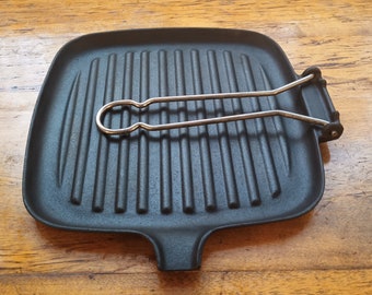 Vintage Cousances (Le Creuset) foldable grill pan enameled cast iron 80s