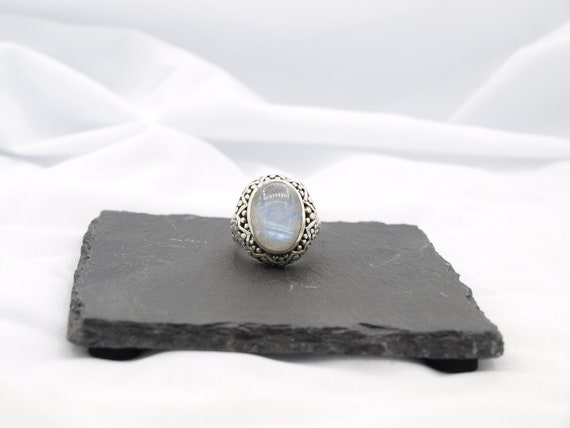 Magnificent Solid Sterling Silver Ring set with a… - image 4