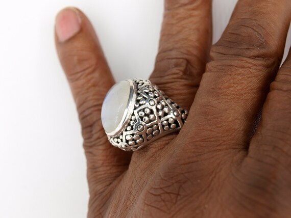 Magnificent Solid Sterling Silver Ring set with a… - image 9