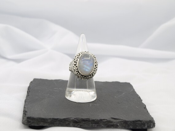 Magnificent Solid Sterling Silver Ring set with a… - image 1