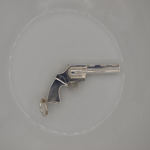 Fine Silver Classic 6 inch barrel 357 Magnum  revolver