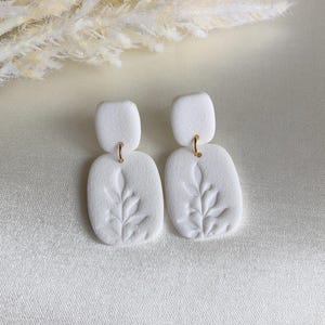 Polymer Clay Ohrringe DARIA WEIß, Statement Ohrringe aus Polymer Clay, leichte Ohrringe aus Polymerton