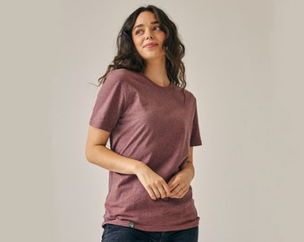 Women's Organic Cotton Regular Fit T-Shirt - Red Heather - Ethical & Sustainable Clothing - Premium Quality - 100% Cotton - Natural Material