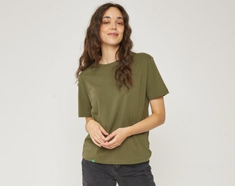 Women's Organic Cotton Relaxed T-shirt - Khaki - Ethical & Sustainable Clothing - Premium Quality - Crew Neck - Lounge Wear - Baggy Fit