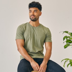 Men&#39;s Organic Cotton Regular Fit T-Shirt - Khaki Green Heather - Ethical & Sustainable Clothing - Premium Quality - Crew Neck - 100% Cotton