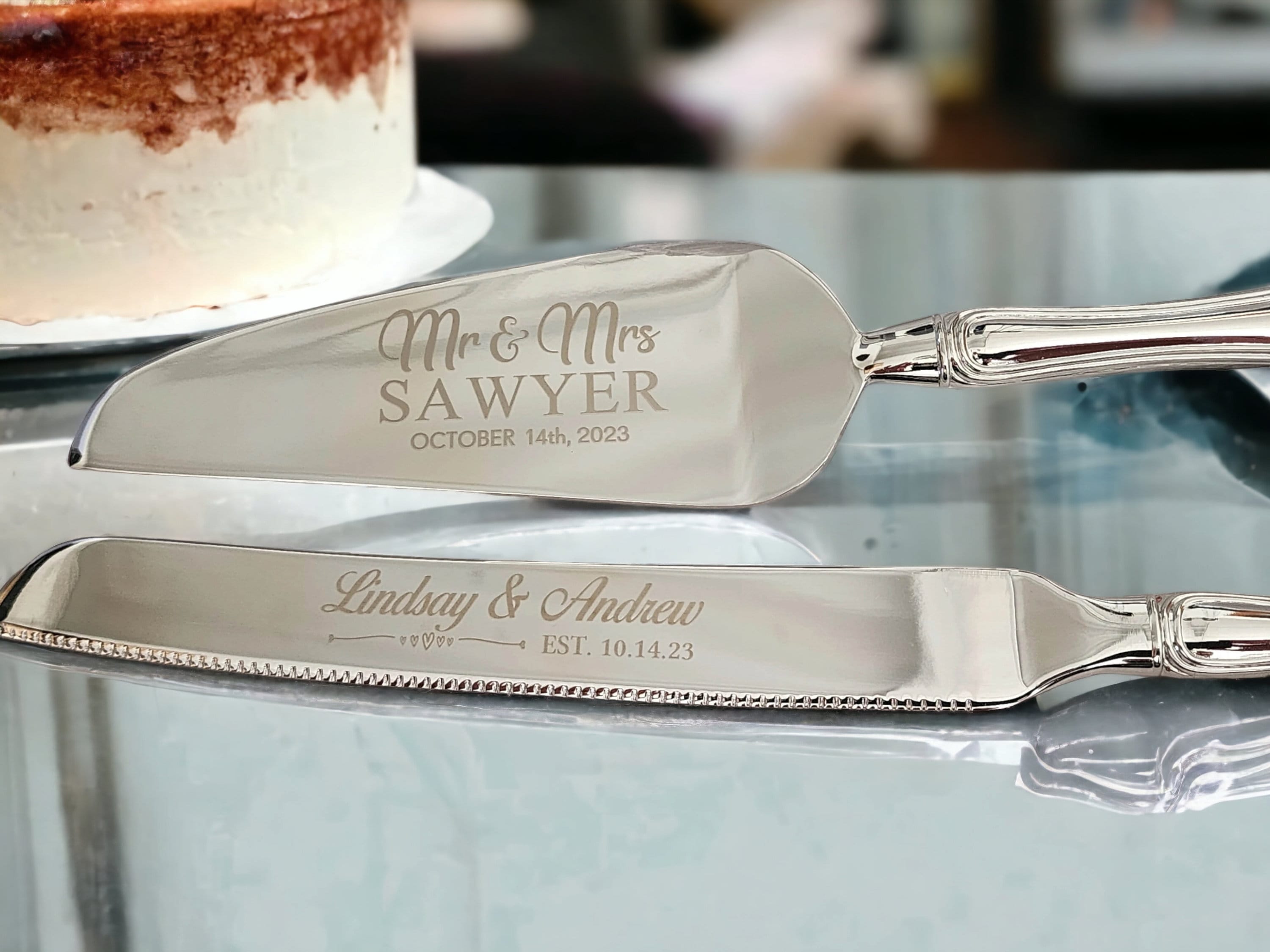 Personalised cake cutting set deals