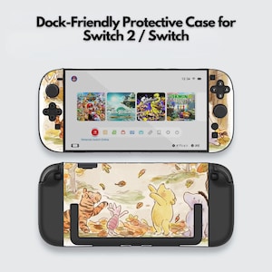 Puede incluir: Una funda protectora para Switch 2 / Switch. La funda presenta un diseño colorido con personajes de dibujos animados. La parte superior de la funda muestra la pantalla de la Switch con iconos de juegos. La parte inferior tiene una ilustración de Winnie the Pooh.