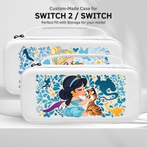 Peut inclure: Étui blanc sur mesure pour SWITCH 2 / SWITCH, avec un motif de princesse. L'étui a une fermeture éclair et une poignée. Le motif comprend une princesse embrassant un bébé tigre, avec des accents bleus et jaunes. Le texte "Custom-Made Case for SWITCH 2 / SWITCH" est visible.