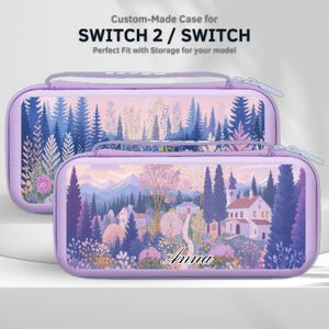 Pode incluir: Duas capas Switch 2 / Switch lavanda com um design de paisagem. As capas apresentam fecho de correr e uma pega. O design da paisagem inclui árvores, montanhas e edifícios. O texto "Custom-Made Case for SWITCH 2 / SWITCH" está no topo.