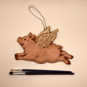 Painted Beeswax Ornament l Folk Art l Flying Pig l Cinnamon Scented l German Craft l Pig l Recycle image 3