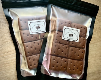 Freeze Dried Ice Cream Sandwiches (2.5 oz)!