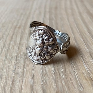 Floral Spoon Ring: Upcycled Silverplate Antique Silverware Jewelry