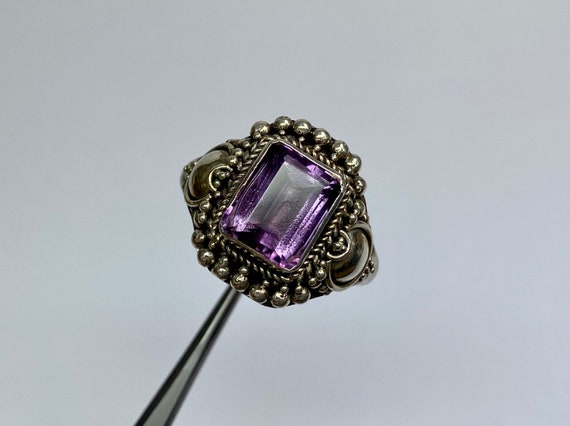 Vintage 925 Sterling Silver & Purple Amethyst Statement Ring