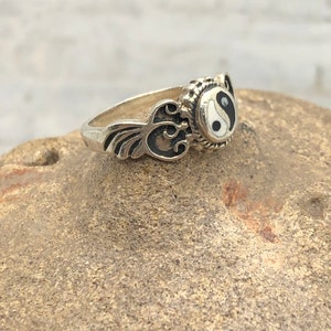 925 Sterling Silver Detailed Yin-Yang Ring!