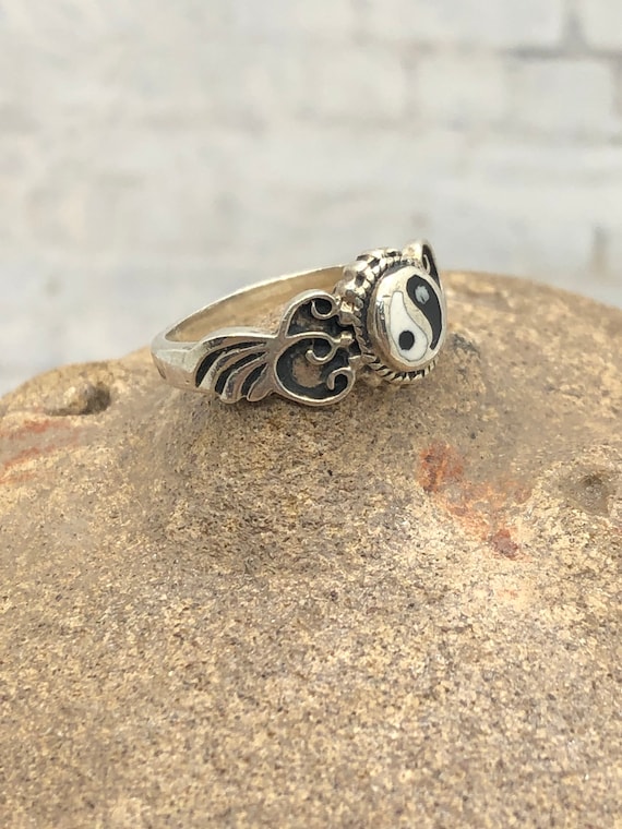 925 Sterling Silver Detailed Yin-Yang Ring! - image 1