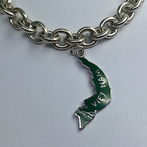 Vintage Sterling Silver Green Enamel Map Of Vietnam Charm/Pendant