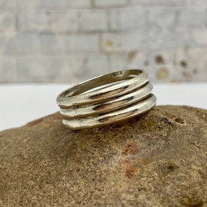 Vintage 925 Sterling Silver  Stacked Together  Women's Ring !! Size 7 1/2