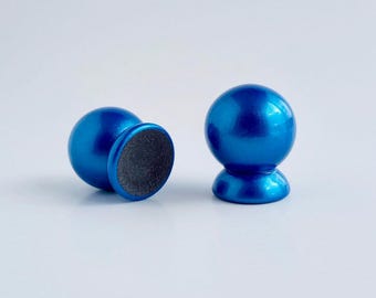 Rounder by Knobby Nails